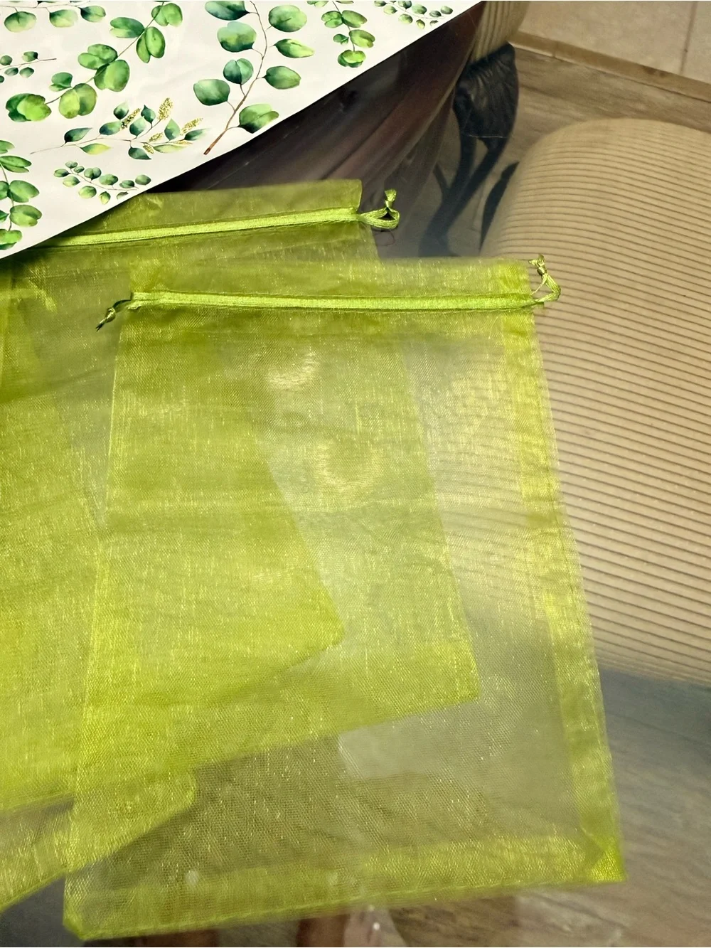 10 pcs Green Organza Favor Bags with Leaf Print Gift Bags - Party Supplies